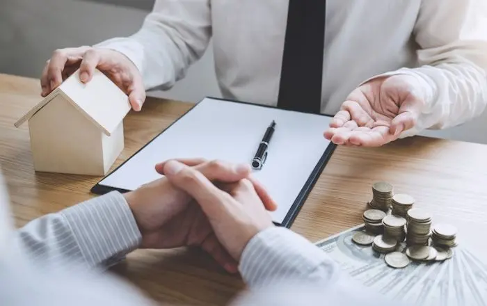 bao-hiem-khoan-vay-la-gi-co-bat-buoc-phai-mua-bao-hiem-khoan-vay-4